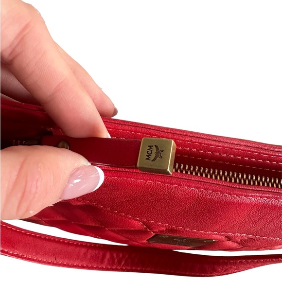 MCM Scarlet Quilted Shoulder Bag - Picture 7 of 10
